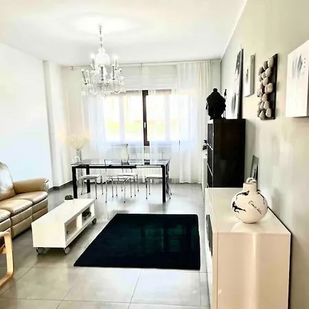 Sun-kissed Seaside Retreat: Your Getaway Pescara