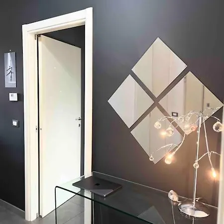 Sun-kissed Seaside Retreat: Your Getaway Affittacamere 3*