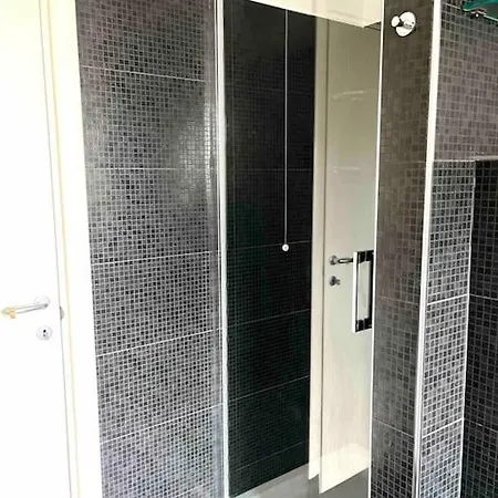 게스트하우스 Sun-kissed Seaside Retreat: Your Getaway