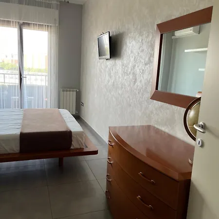 Sun-kissed Seaside Retreat: Your Getaway 3* Pescara