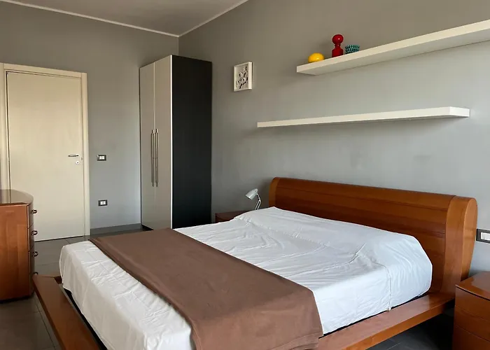 Sun-kissed Seaside Retreat: Your Getaway 3* Pescara